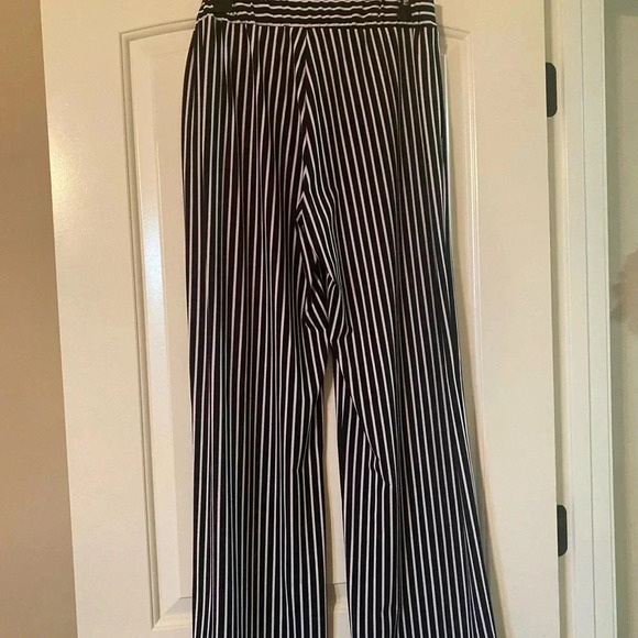 Robert Louis Pants 🌿 - Picture 2 of 5